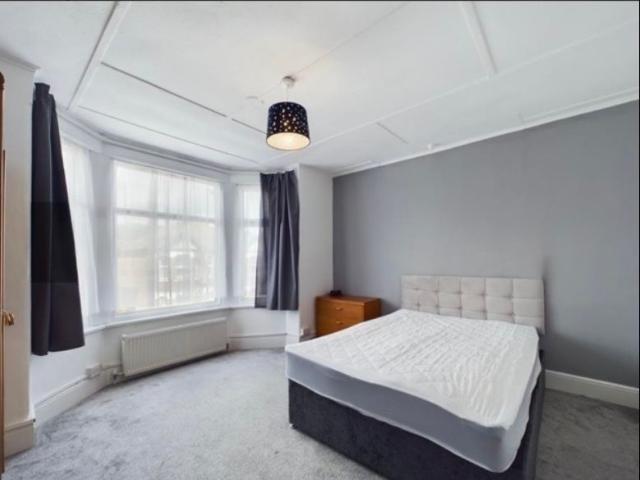 House for rent in The Polygon, City Of Southampton