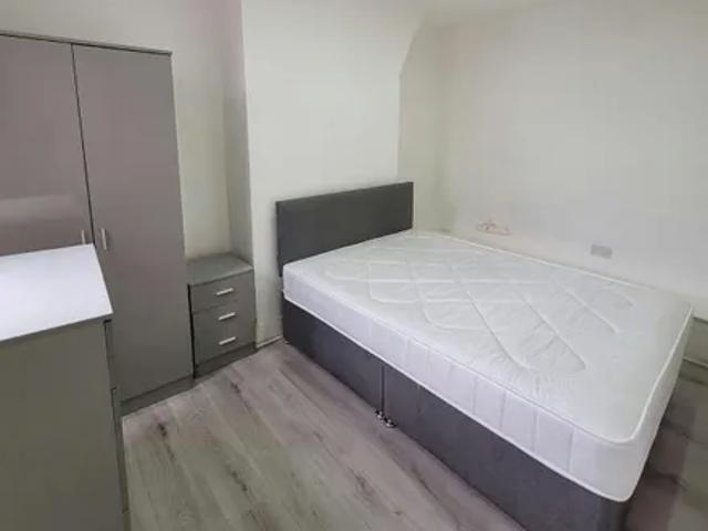 Apartment for rent in Cabbage Hall, Calderstones