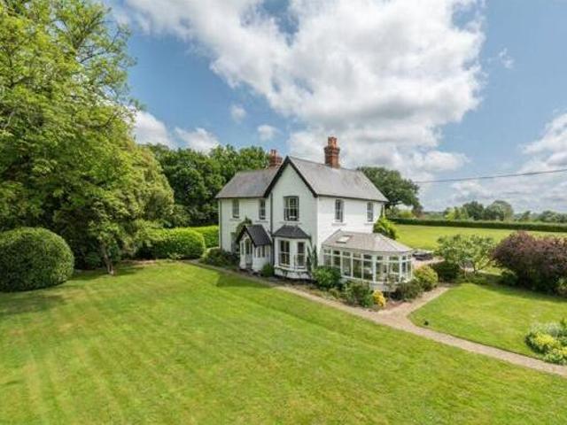 House for sale in Pachesham Park, Surrey