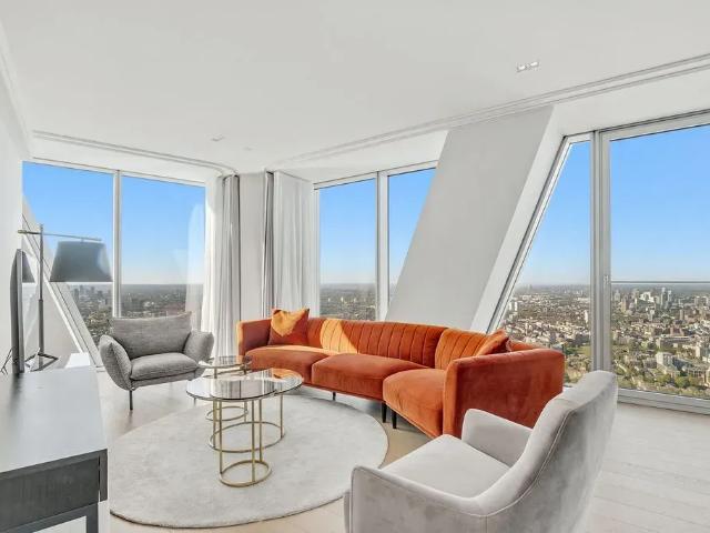 Apartment for rent in Canary Wharf, Greater London