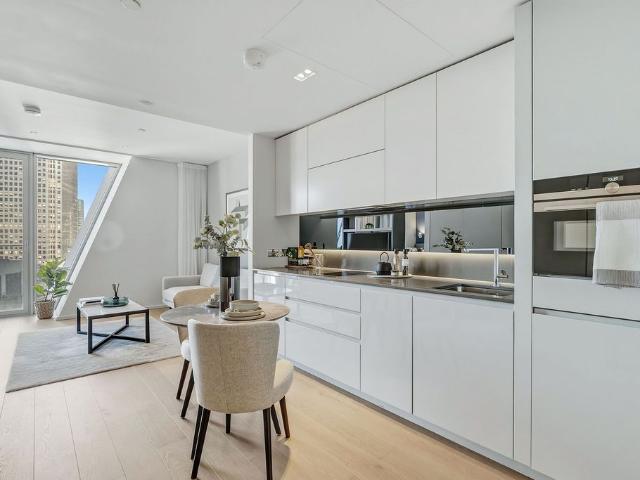 Studio for rent in London Borough of Tower Hamlets, Greater London