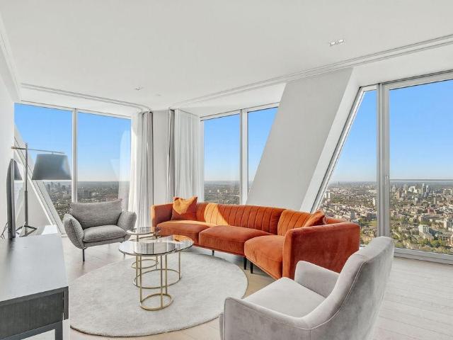 House for rent in Canary Wharf, Greater London