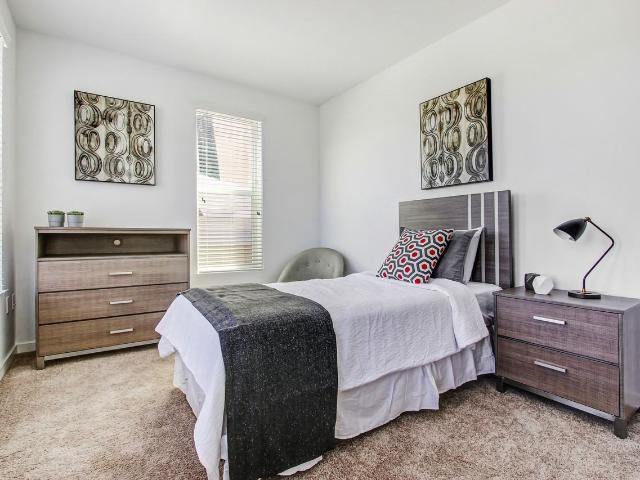 Apartment for rent in Canyon Country, California