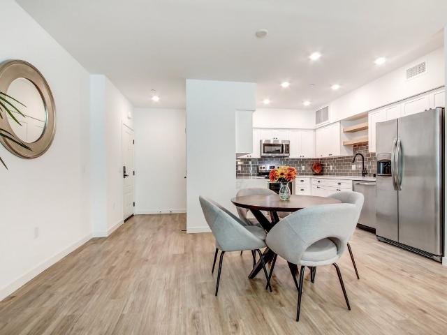 Apartment for rent in Canyon Country, California