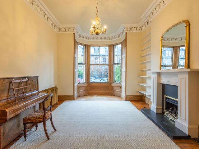 Apartment for rent in Leith, Scotland