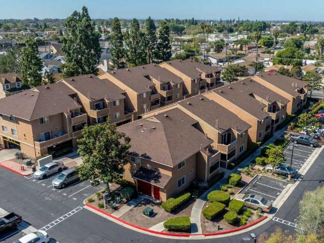 Apartment for rent in Santa Ana, California