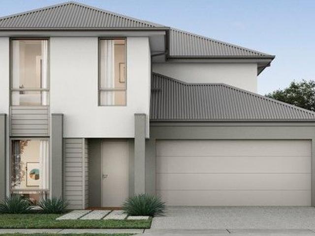 Cottage for sale in Clyde North, Victoria