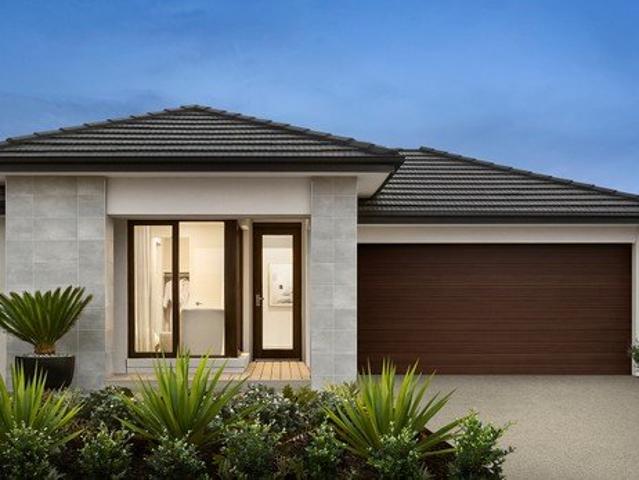 Cottage for sale in Drouin, Victoria