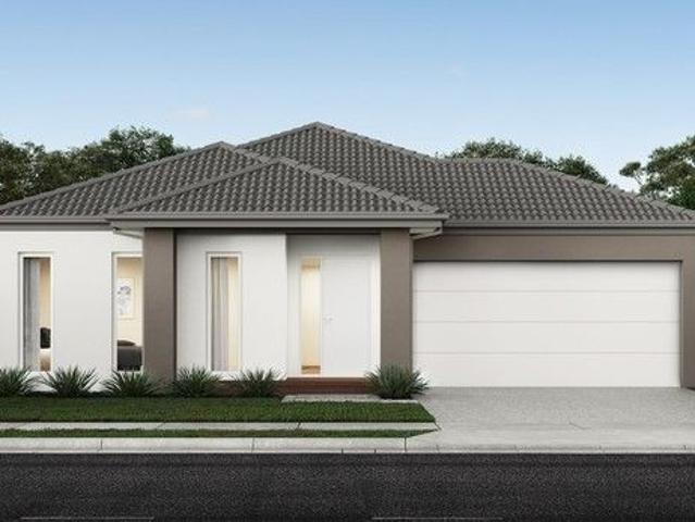 Cottage for sale in Pakenham, Victoria