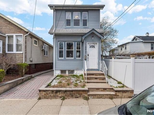 House for sale in North Bergen