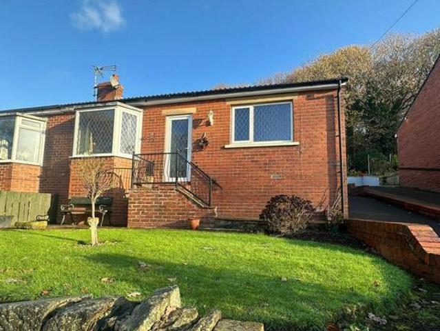 House for sale in Huddersfield, West Yorkshire