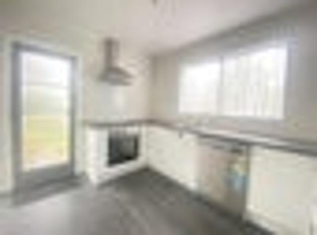 Apartment for rent in Newlands, Wellington