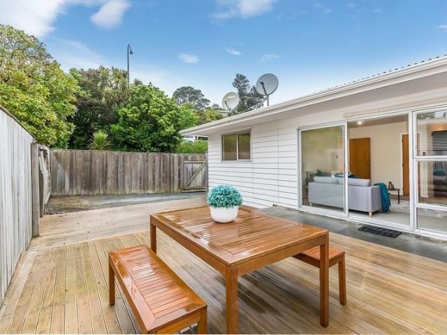 House for rent in Raroa, Wellington