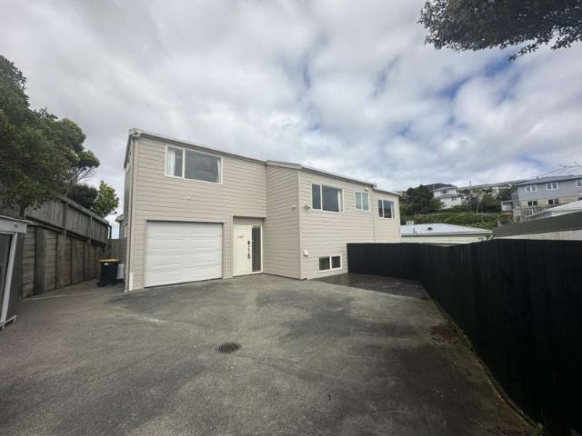 House for rent in Johnsonville East, Wellington