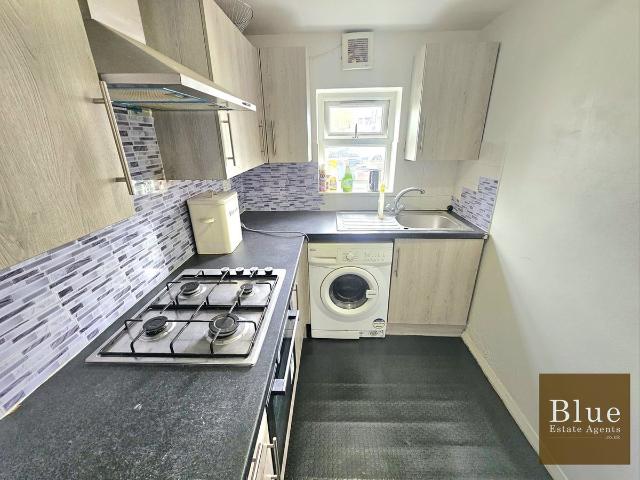 Apartment for rent in London Borough of Hounslow, Heston