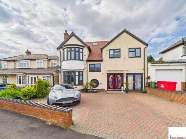 House for sale in Halesowen, West Midlands