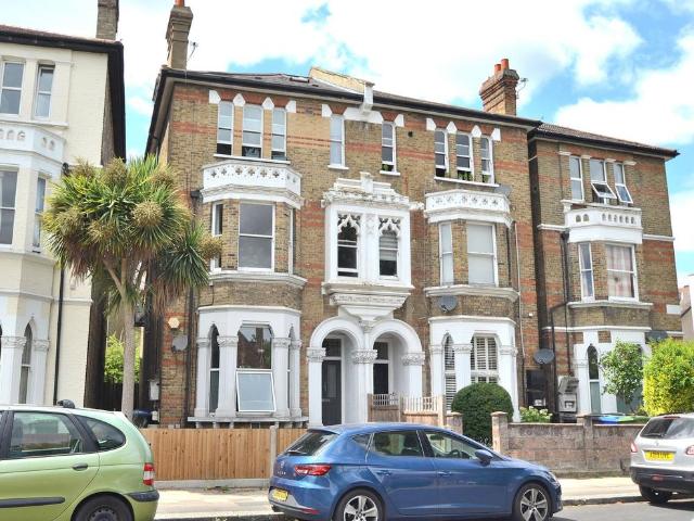 Apartment for rent in Penge, Greater London