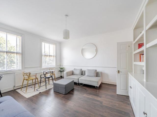 Apartment for rent in Penge, Greater London