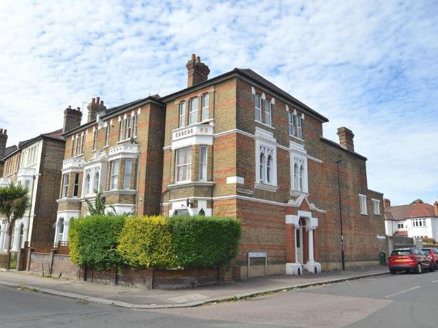 Apartment for rent in Penge, Greater London