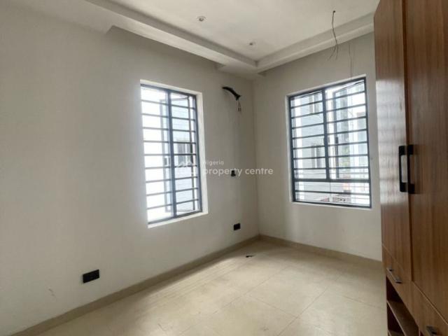 Detached house for sale in Eti Osa, Abuja