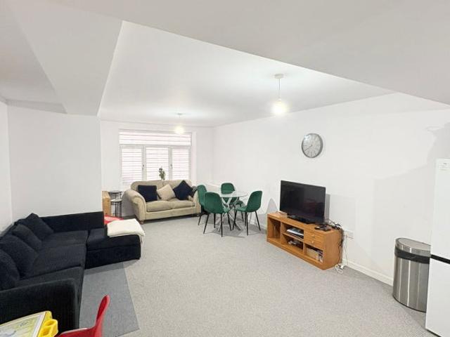 Apartment for rent in Phippsville, Northampton