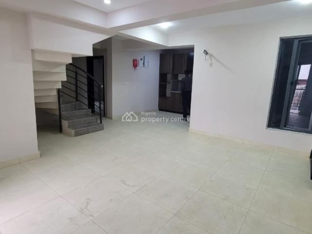 Flat for rent in Eti Osa, Lagos