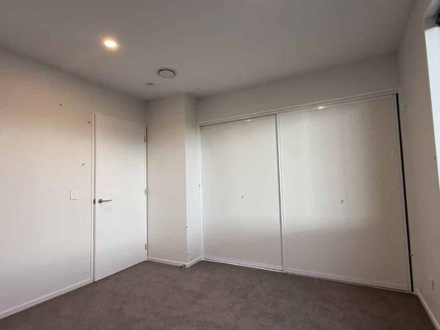 Townhouse for rent in Heathcote, Canterbury