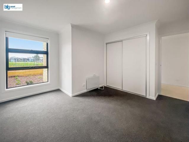 Townhouse for rent in Camerons Creek, Victoria