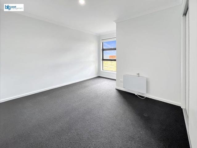 Townhouse for rent in Camerons Creek, Victoria