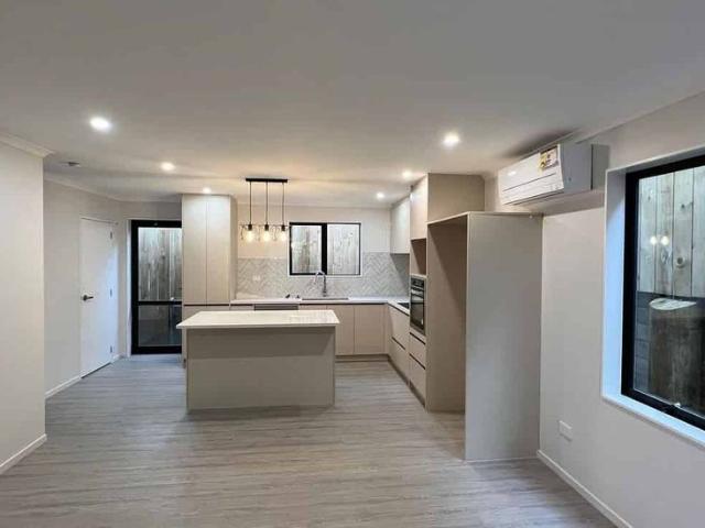 Townhouse for rent in Owhata