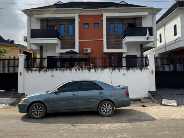 Duplex for sale in Surulere , Surulere