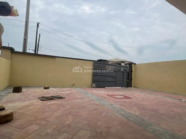 Detached house for sale in Alimosho, Lagos
