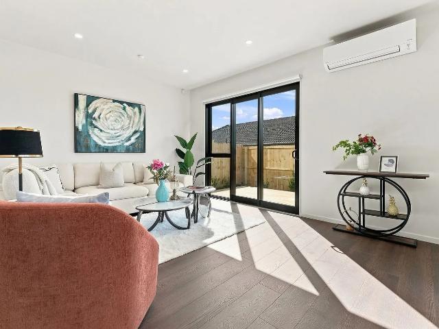 Townhouse for rent in Botany Downs, Howick