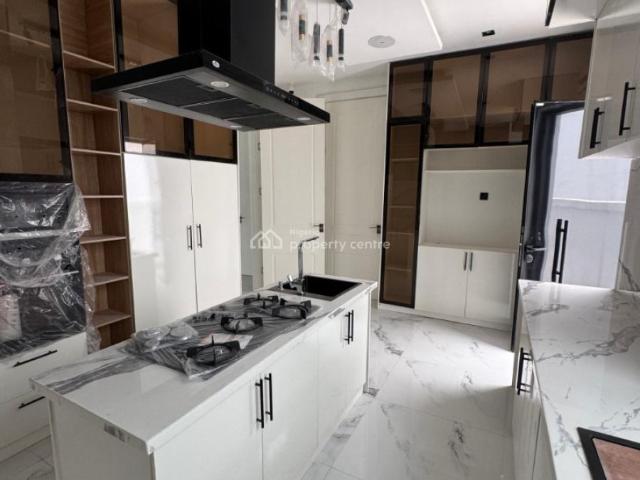 House for sale in Eti Osa, Lagos