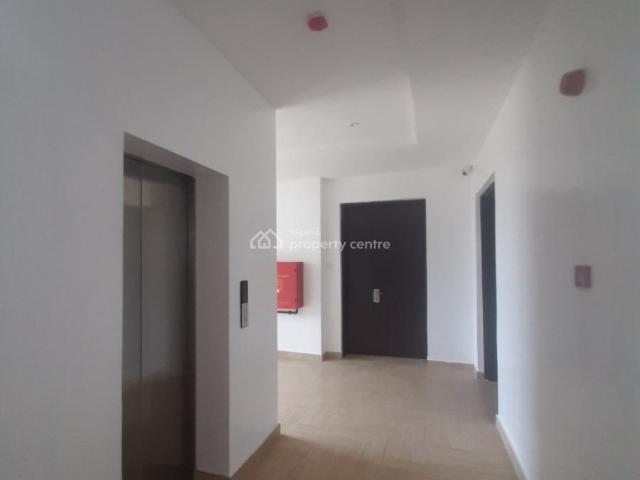 Flat for sale in Lekki, Lagos