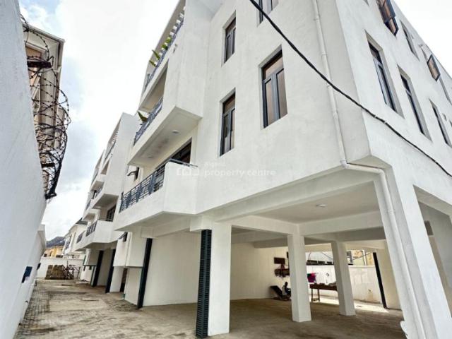 Flat for rent in Eti Osa, Lagos