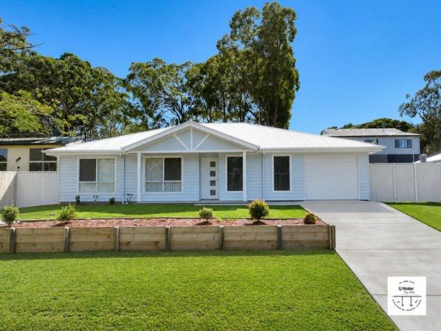 Cottage for sale in Toombul, Queensland