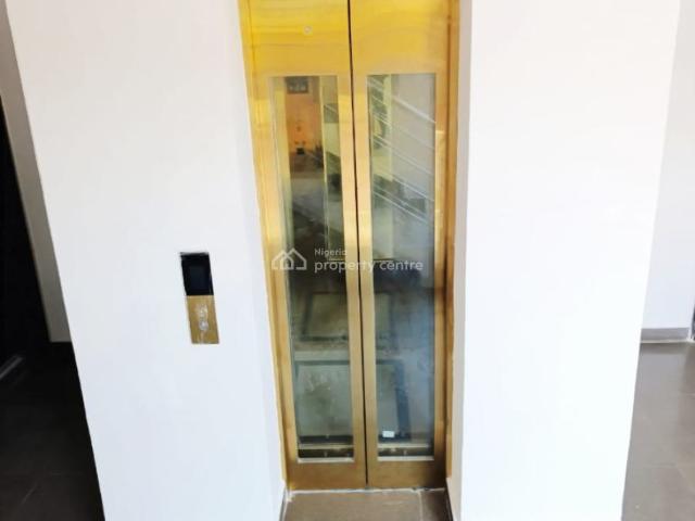 Flat for rent in Eti Osa, Lagos