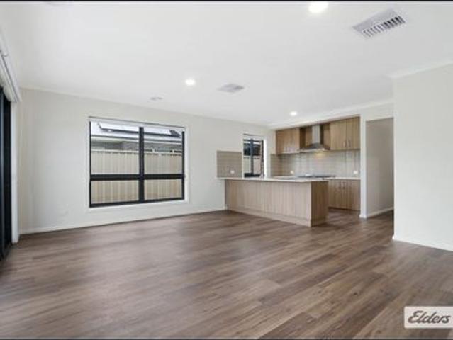 House for rent in West Wodonga, Victoria