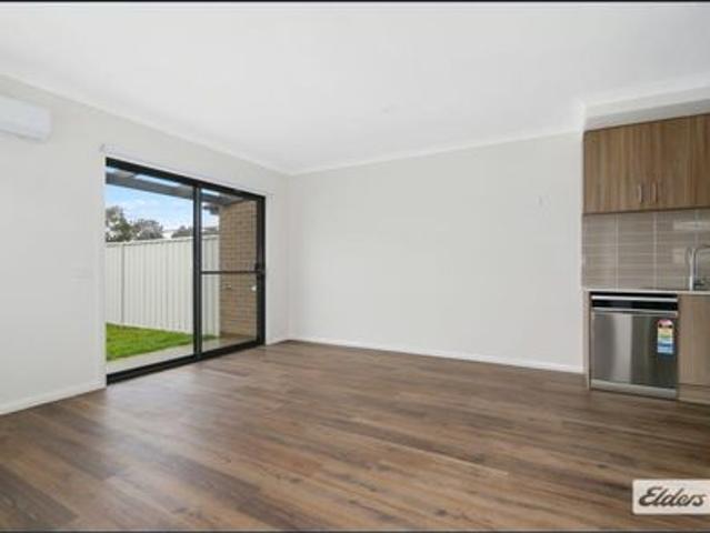 House for rent in West Wodonga, Victoria