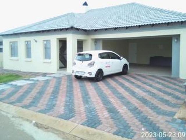 House for sale in Akasia, Gauteng