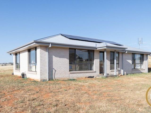 Cottage for sale in Cargo, New South Wales