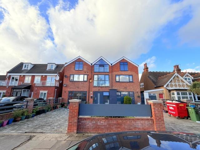 Studio for rent in Barkingside, Greater London