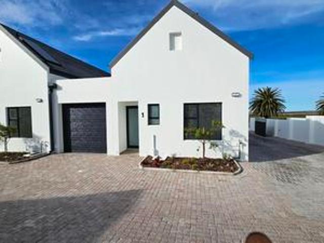 Townhouse for sale in West Coast, Velddrift
