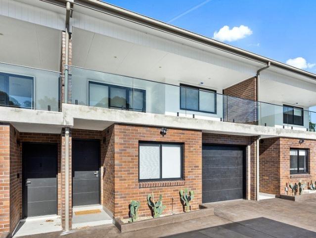 Townhouse for sale in Wollongong West, New South Wales