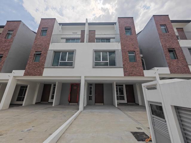 Townhouse for sale in Selayang, Selangor