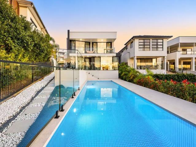 House for sale in Hope Island, Gold Coast City