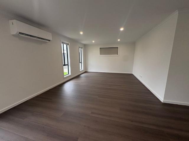 House for rent in Munno Para West, Adelaide