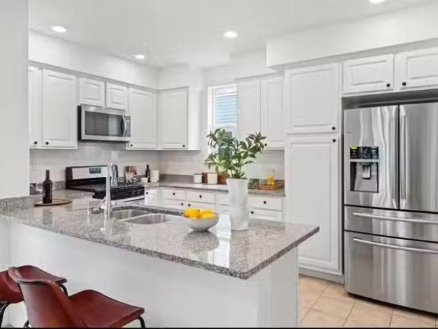 Condo for rent in Fremont