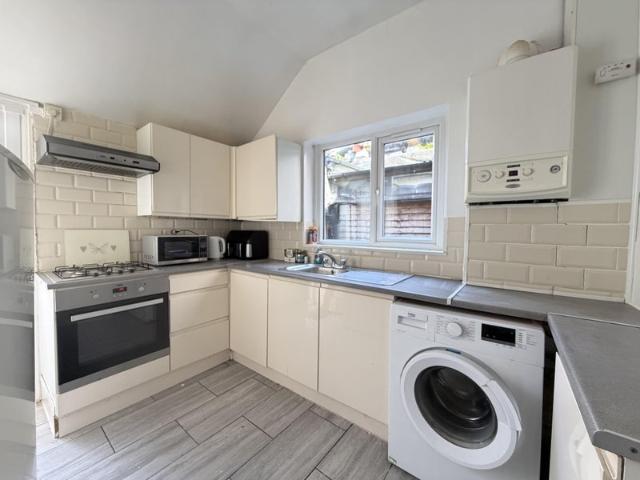 Apartment for rent in Widmore, Greater London